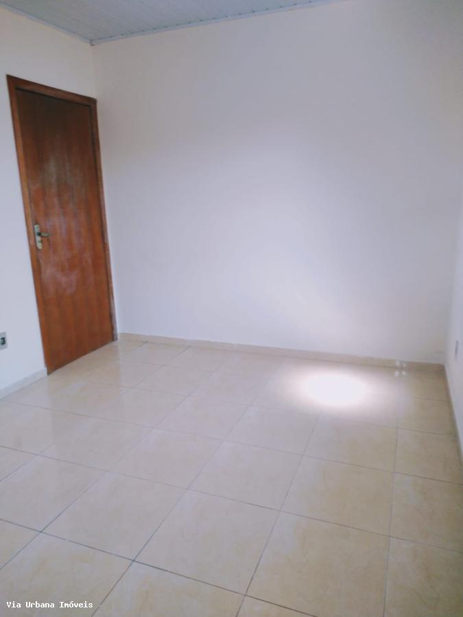 Casa à venda com 3 quartos, 198m² - Foto 3