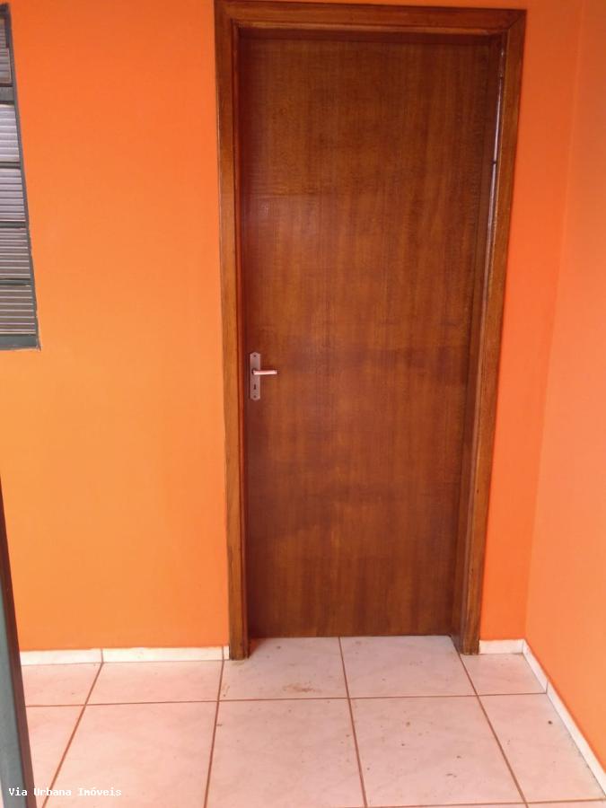 Casa à venda com 3 quartos, 268m² - Foto 3