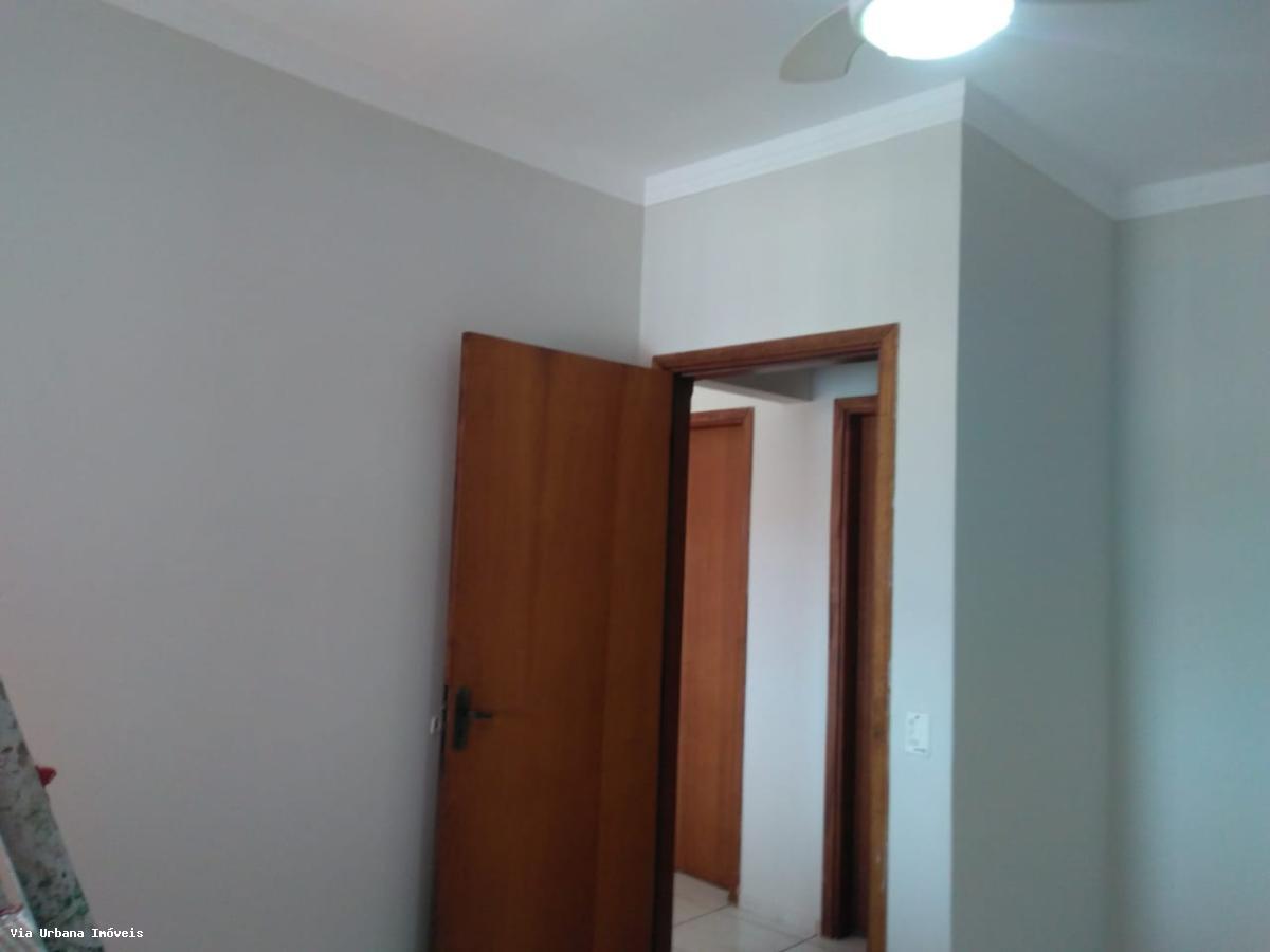 Casa à venda com 3 quartos, 268m² - Foto 5