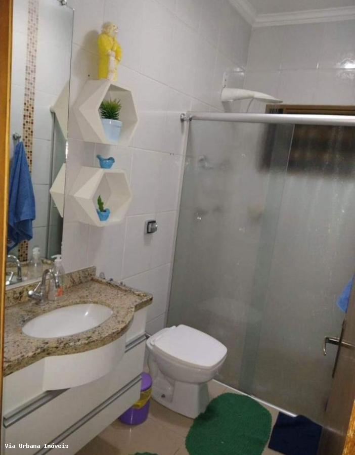 Casa à venda com 3 quartos, 300m² - Foto 12