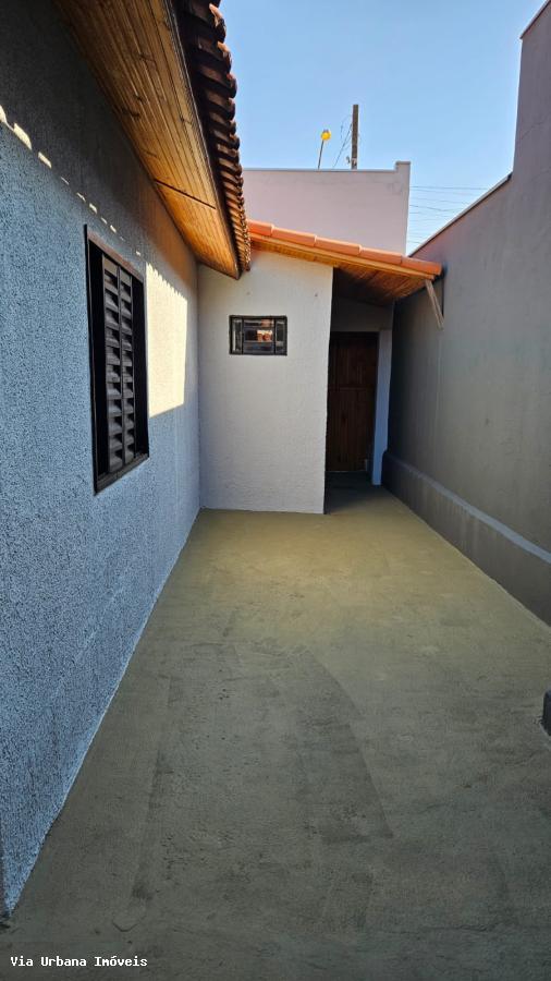 Casa à venda com 4 quartos, 200m² - Foto 10