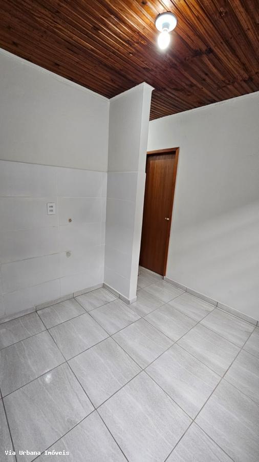 Casa à venda com 4 quartos, 200m² - Foto 18