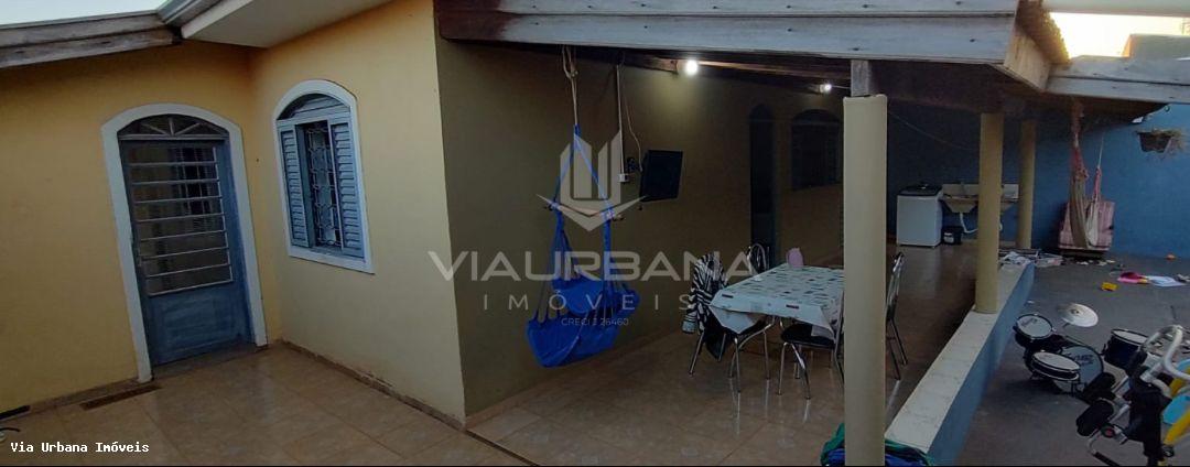 Casa à venda com 3 quartos, 158m² - Foto 8