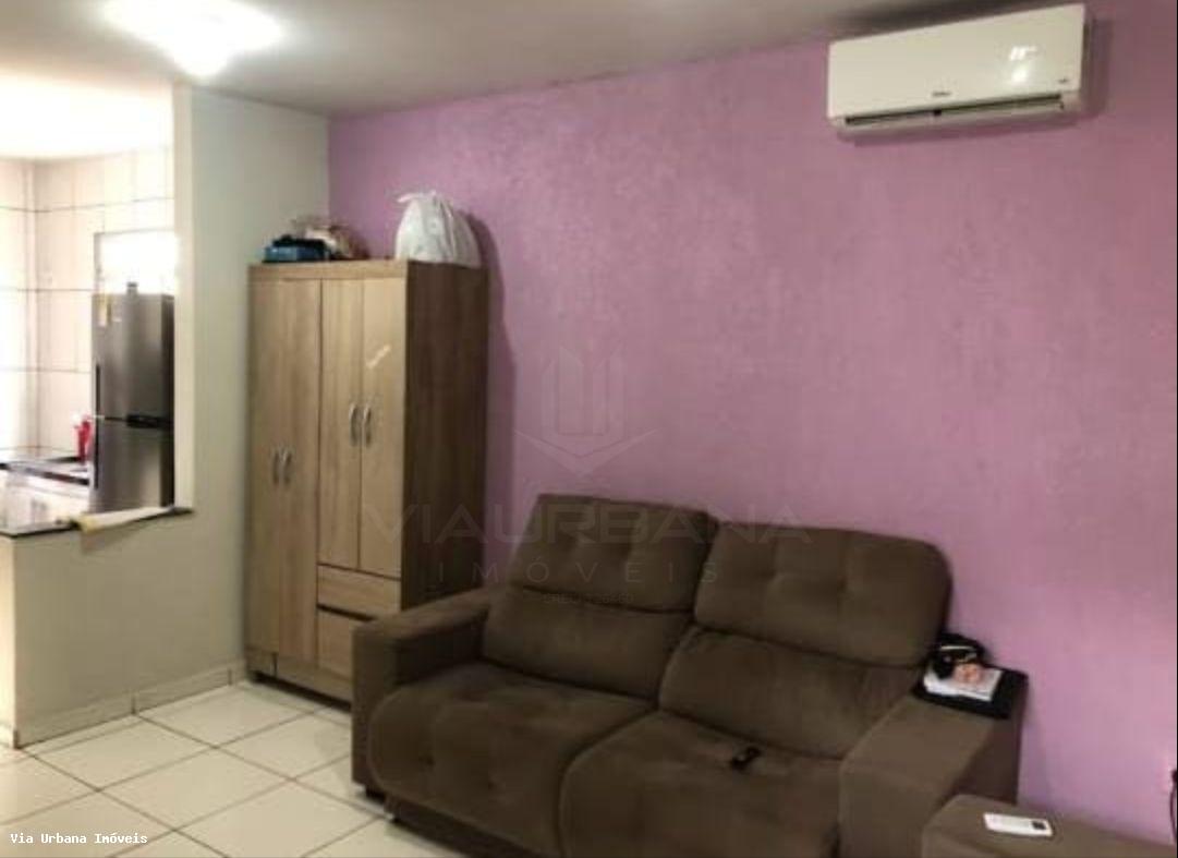 Casa à venda com 2 quartos, 160m² - Foto 1