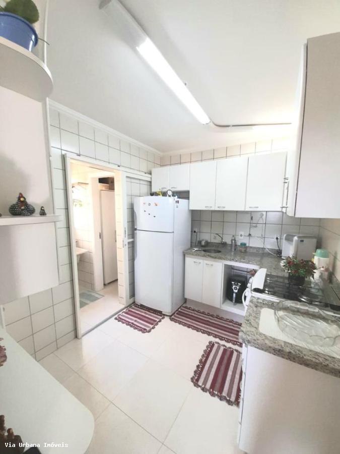 Apartamento à venda com 2 quartos, 63m² - Foto 2