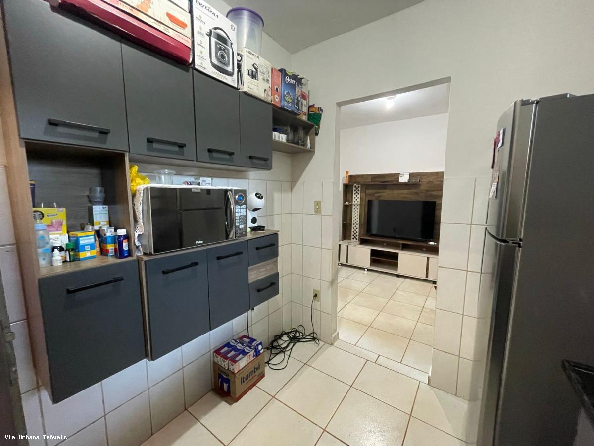 Casa à venda com 2 quartos, 240m² - Foto 6