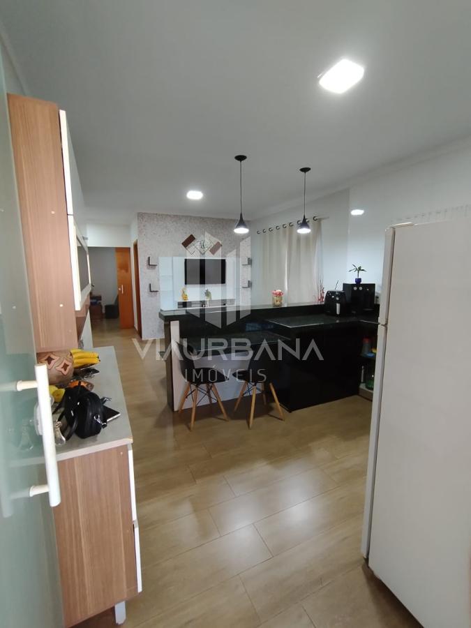 Casa à venda com 2 quartos, 250m² - Foto 4