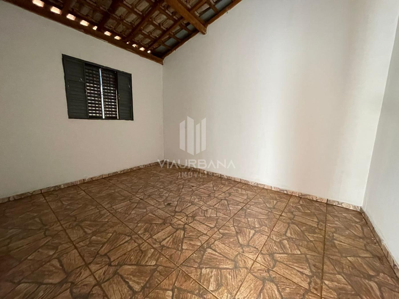 Casa à venda com 2 quartos, 400m² - Foto 4