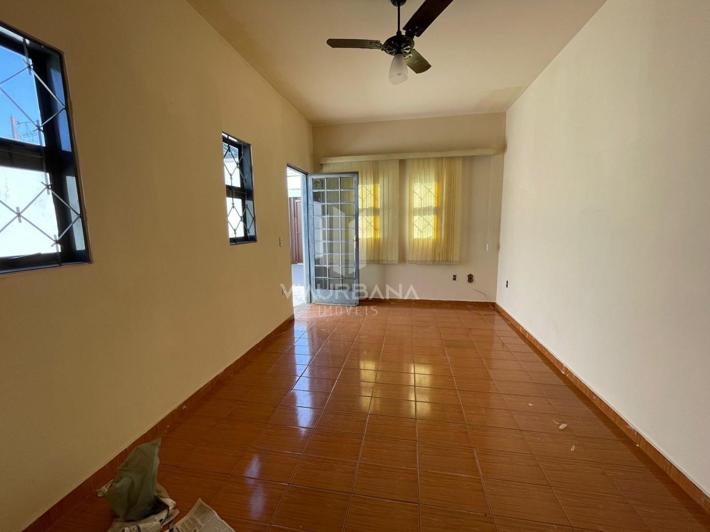 Casa à venda com 2 quartos, 400m² - Foto 12