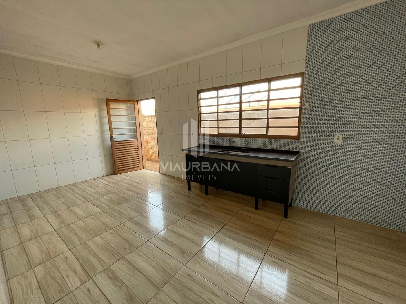 Casa à venda com 3 quartos, 320m² - Foto 1