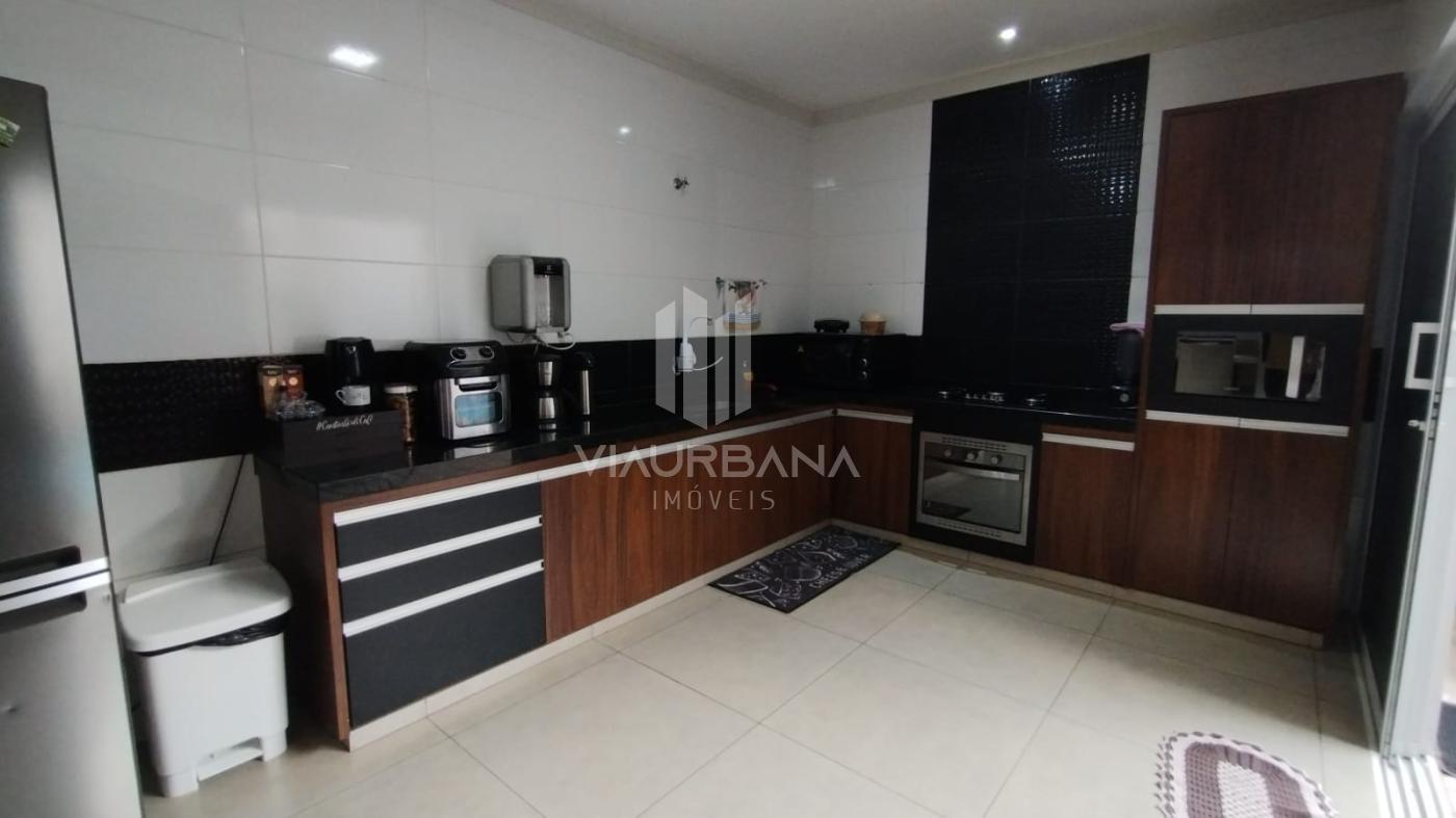 Casa à venda com 2 quartos, 160m² - Foto 5