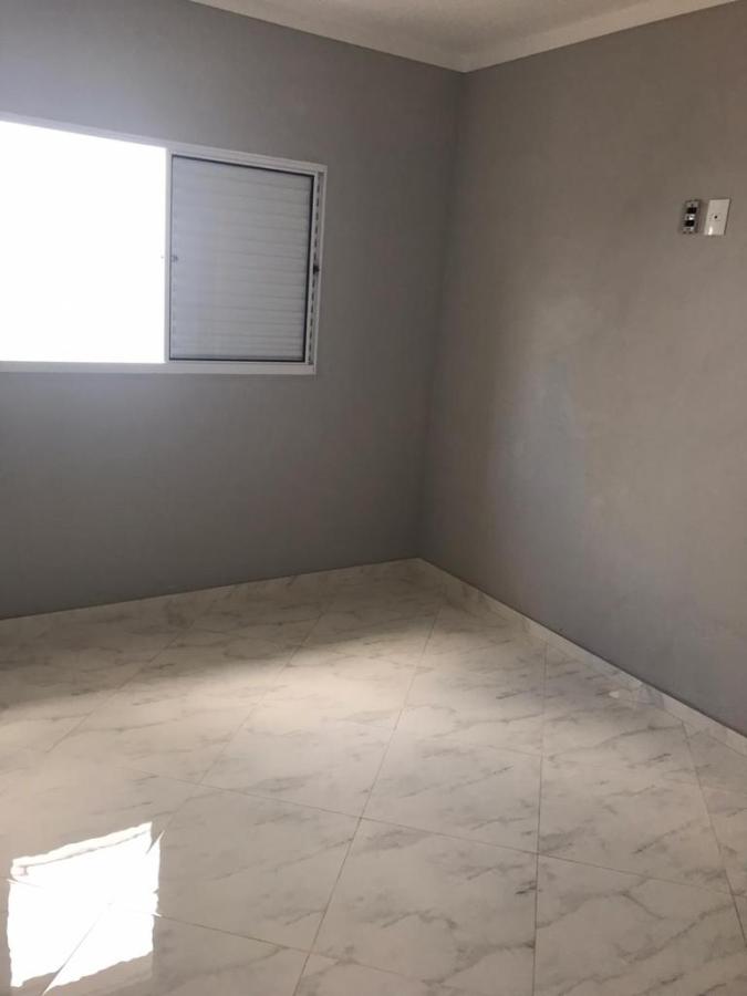 Casa à venda com 2 quartos, 70m² - Foto 14