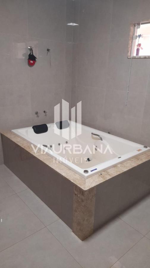 Casa à venda com 3 quartos, 250m² - Foto 3