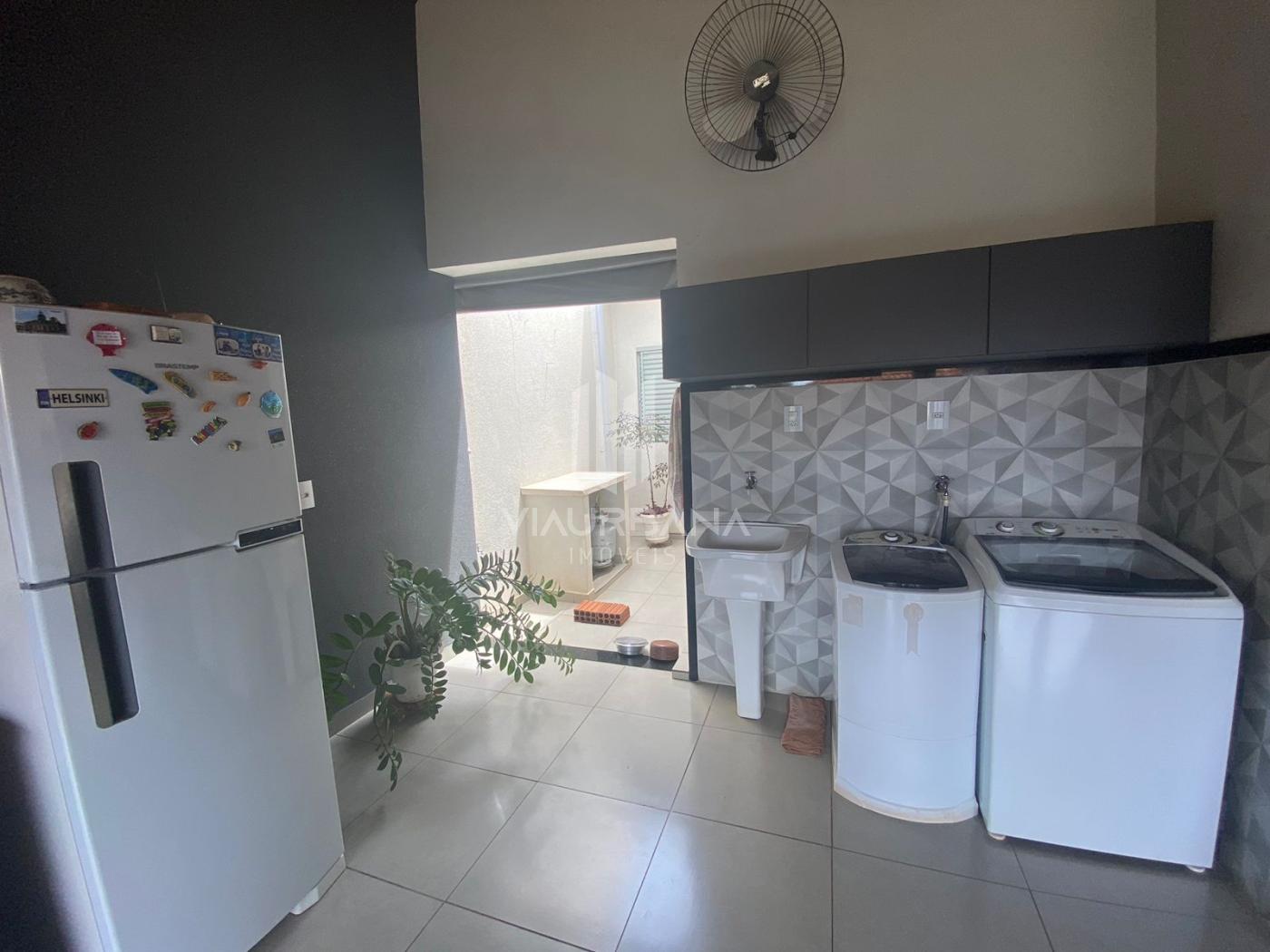 Casa à venda com 3 quartos, 340m² - Foto 11