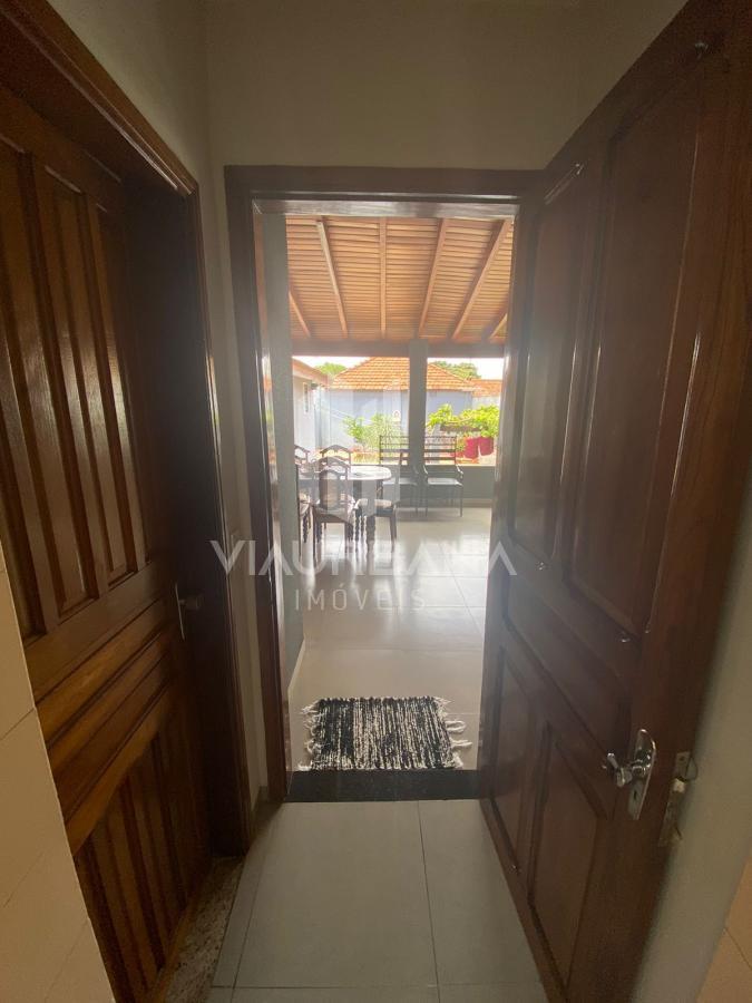 Casa à venda com 3 quartos, 340m² - Foto 8