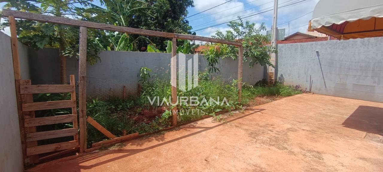 Casa à venda com 2 quartos, 200m² - Foto 4